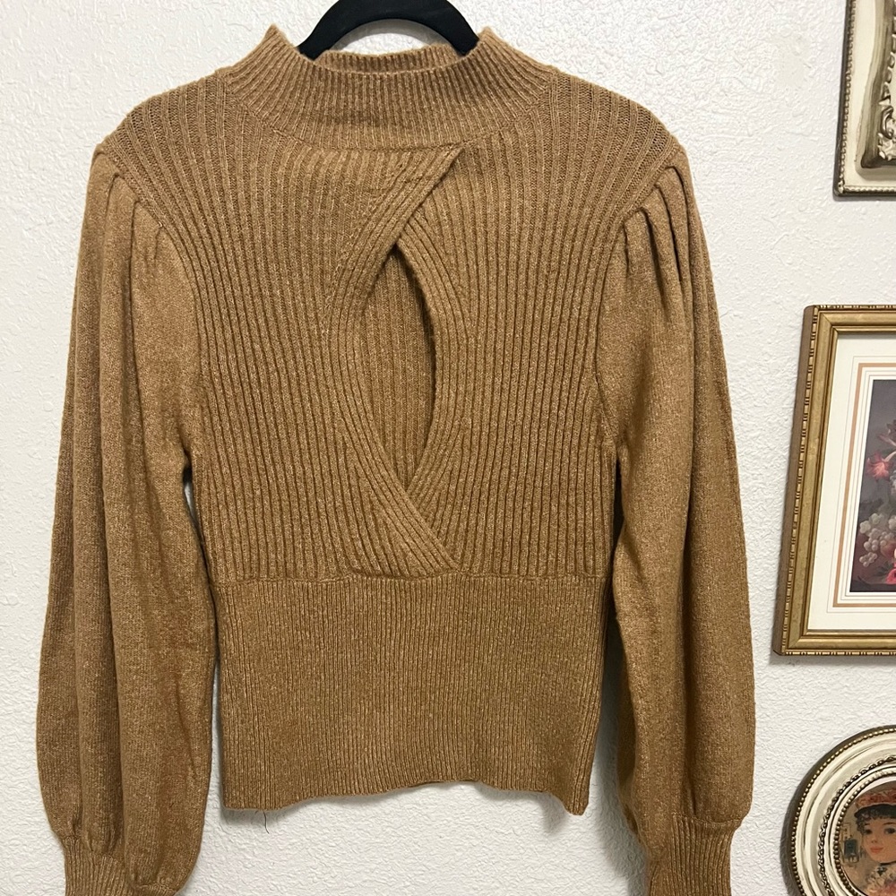 Winter Essentials ❄️☃️❤️New Mock Neck Cut Out Turtle Neck!